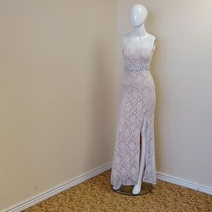 City triangles size 3 lace prom dress